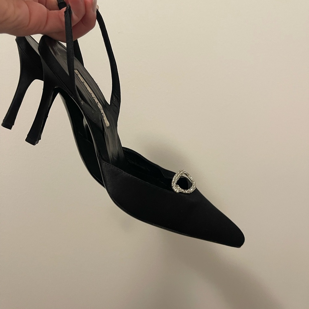 Oscar de la Renta Black Pointed Toe Slingback Heels with Crystal Oval Accent - Picture 6 of 7
